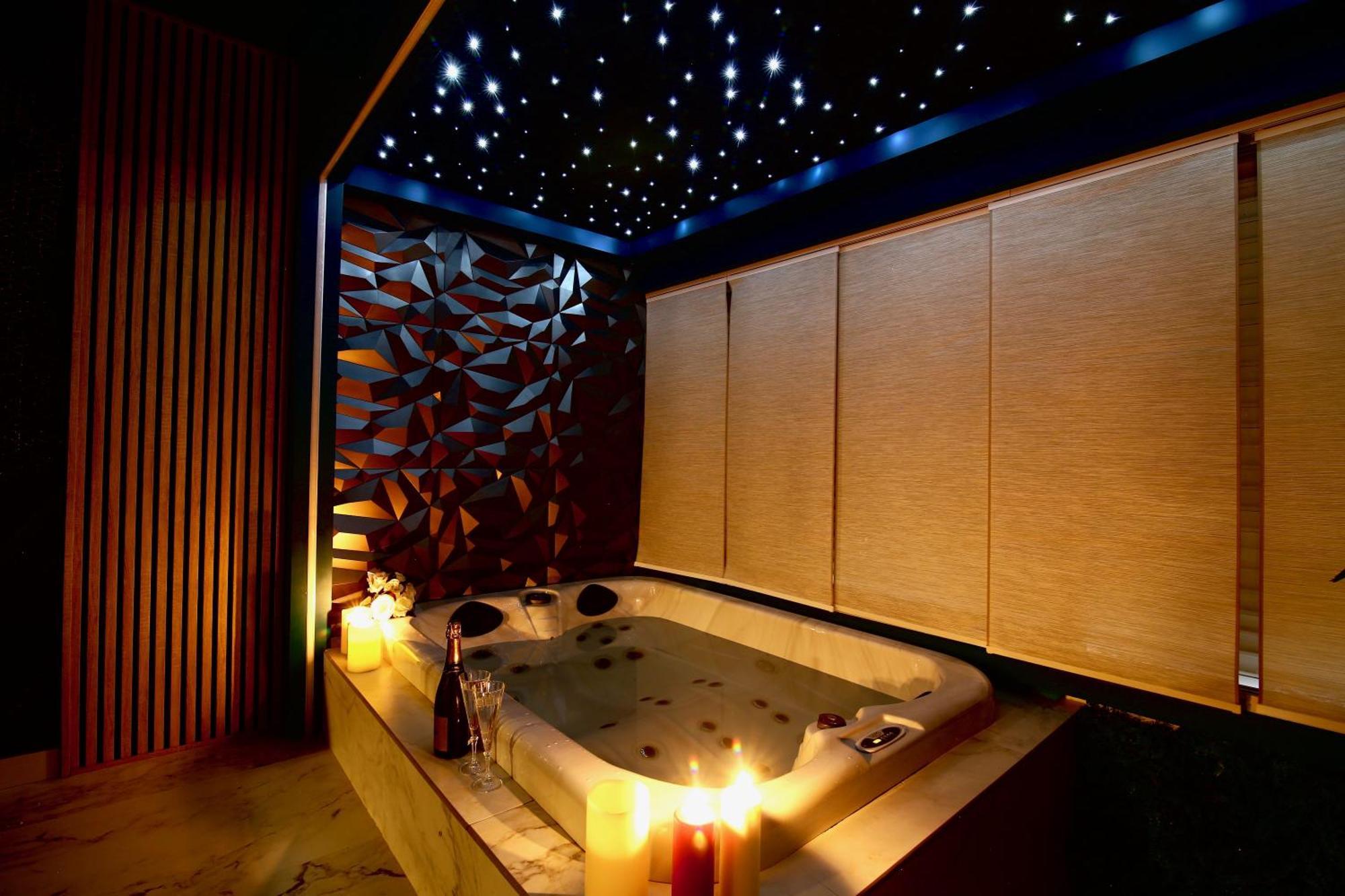Flower Suite And Spa La Seyne-sur-Mer Buitenkant foto